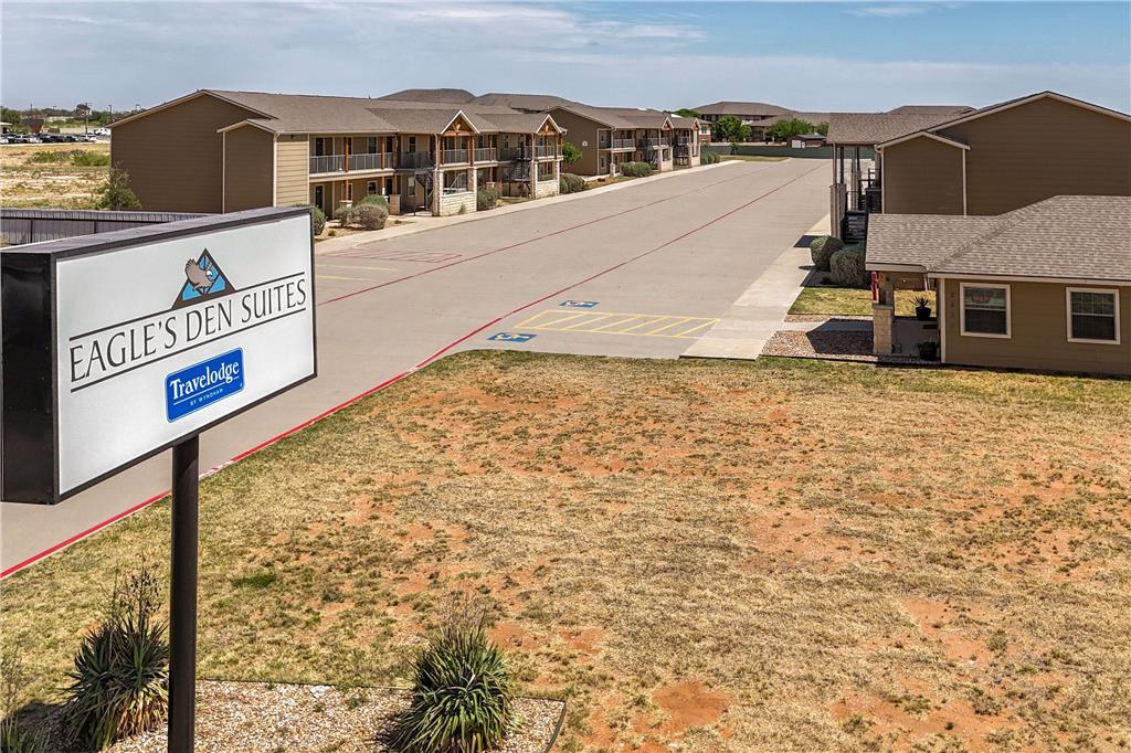 Eagle'S Den Suites Andrews A Travelodge By Wyndham Exteriör bild